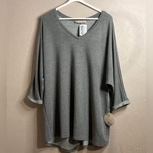 Cute grey dressy top with a relaxed V-neck (2X)
